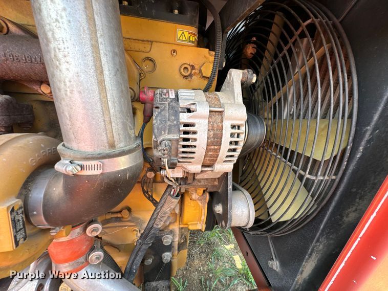 image for item DX0915 2008 Morbark Blizzard wood chipper