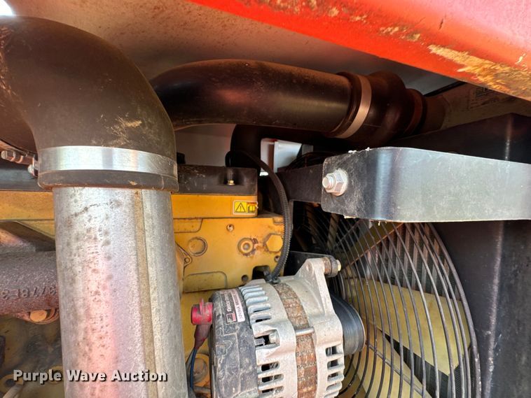 image for item DX0915 2008 Morbark Blizzard wood chipper