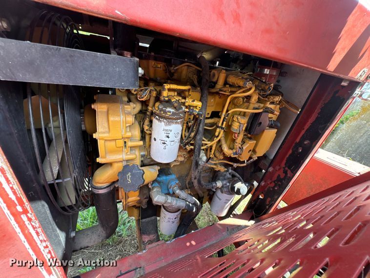 image for item DX0915 2008 Morbark Blizzard wood chipper