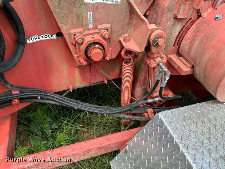 image for item DX0915 2008 Morbark Blizzard wood chipper