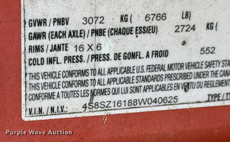 image for item DX0915 2008 Morbark Blizzard wood chipper