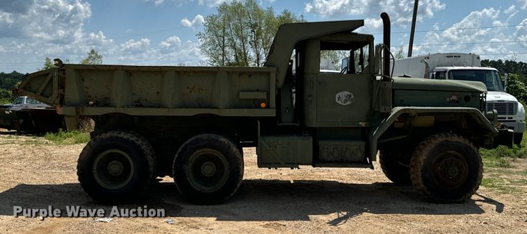 image for item DX0919 1983 AM General M817 dump truck