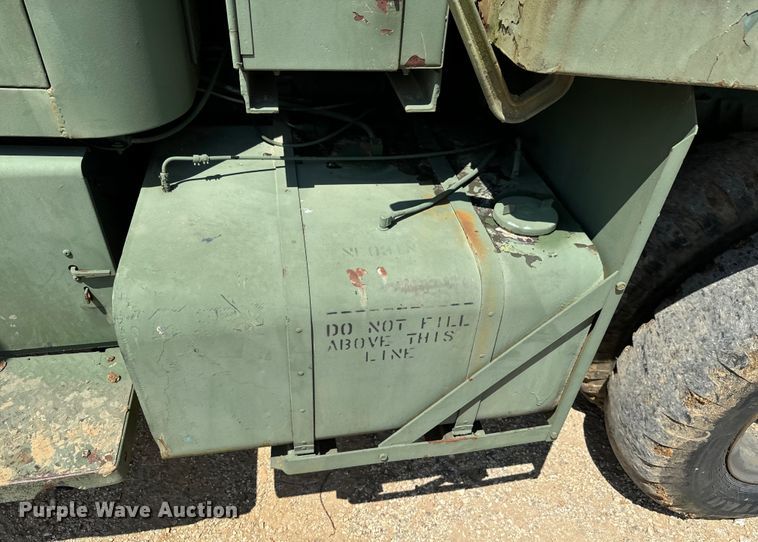 image for item DX0919 1983 AM General M817 dump truck