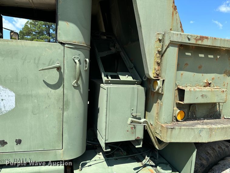 image for item DX0919 1983 AM General M817 dump truck