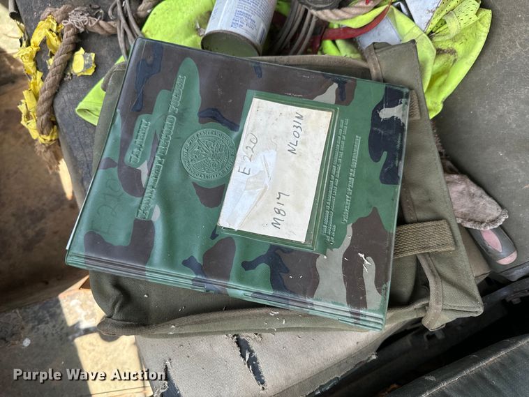 image for item DX0919 1983 AM General M817 dump truck