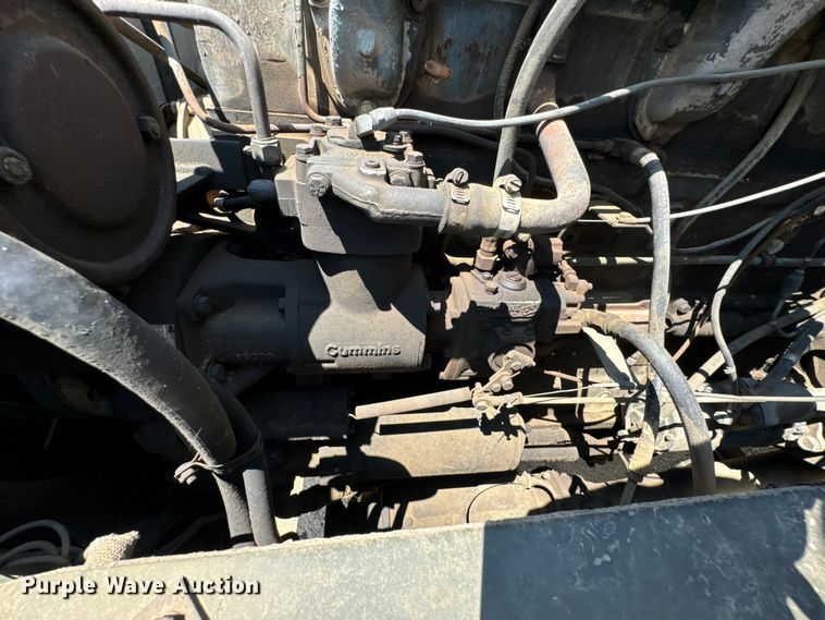 image for item DX0919 1983 AM General M817 dump truck