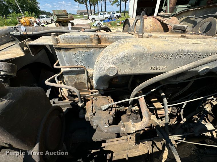 image for item DX0919 1983 AM General M817 dump truck