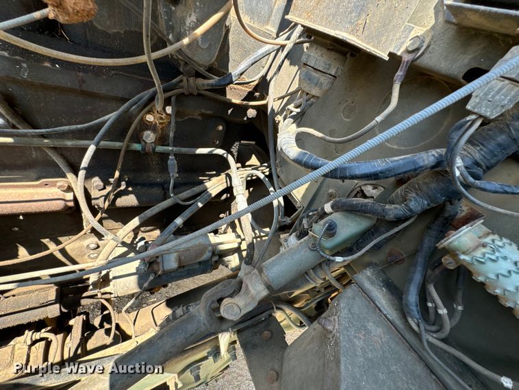 image for item DX0919 1983 AM General M817 dump truck