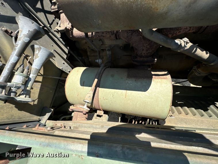 image for item DX0919 1983 AM General M817 dump truck