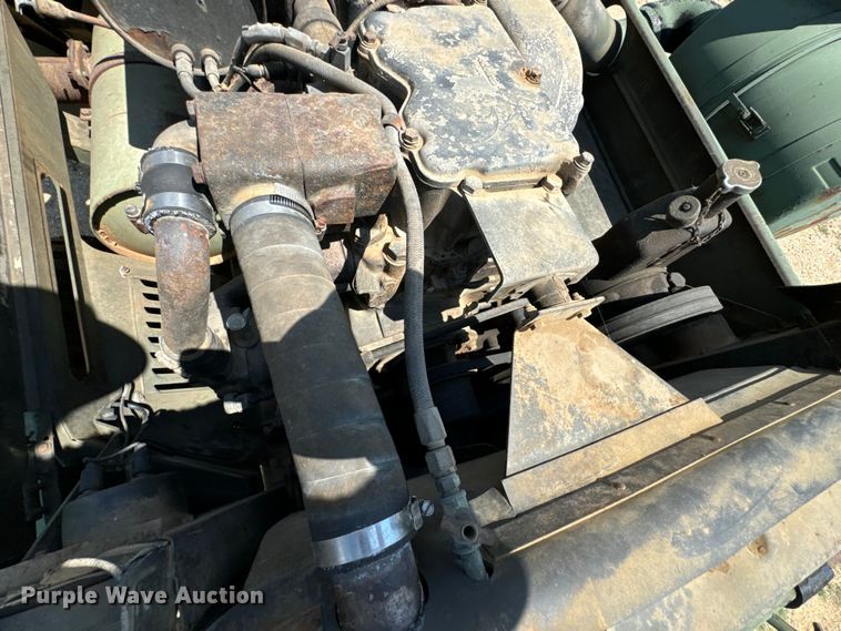 image for item DX0919 1983 AM General M817 dump truck