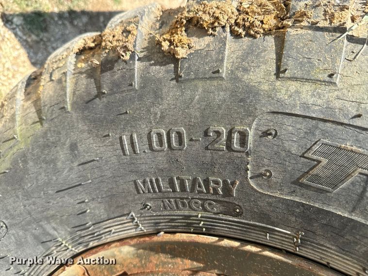 image for item DX0919 1983 AM General M817 dump truck