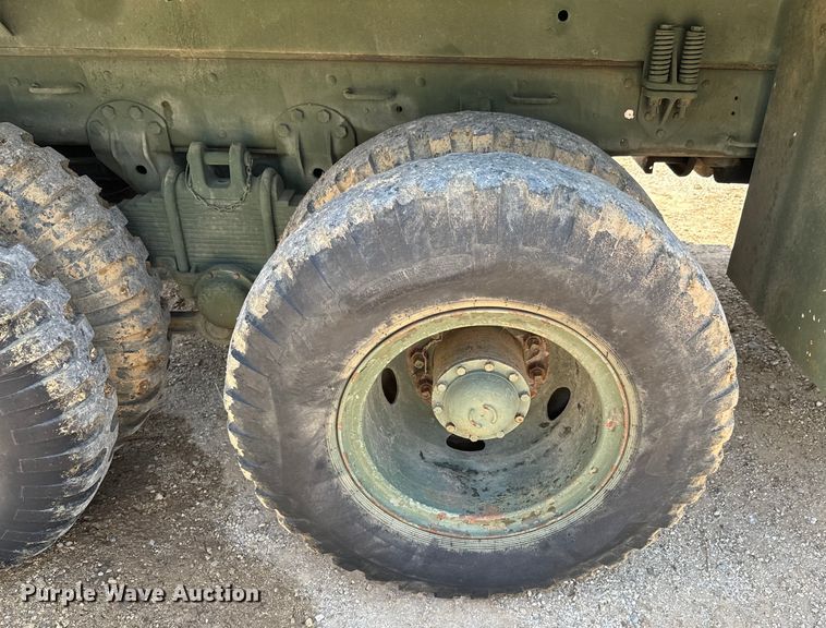 image for item DX0919 1983 AM General M817 dump truck