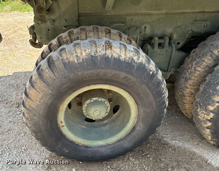 image for item DX0919 1983 AM General M817 dump truck