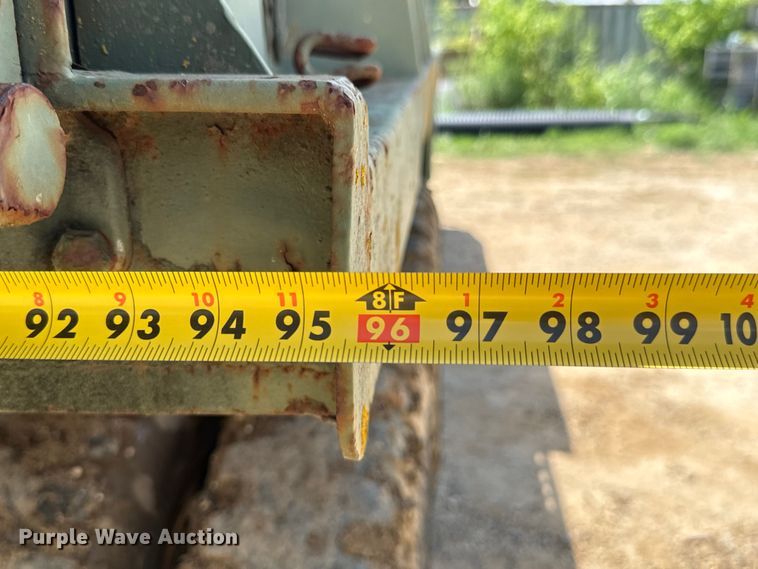 image for item DX0920 1994 AM General M817 dump truck