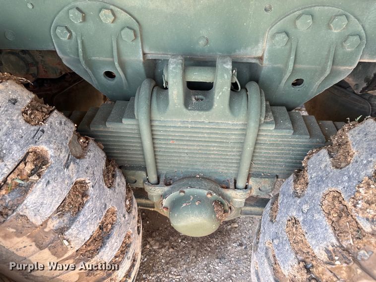 image for item DX0920 1994 AM General M817 dump truck