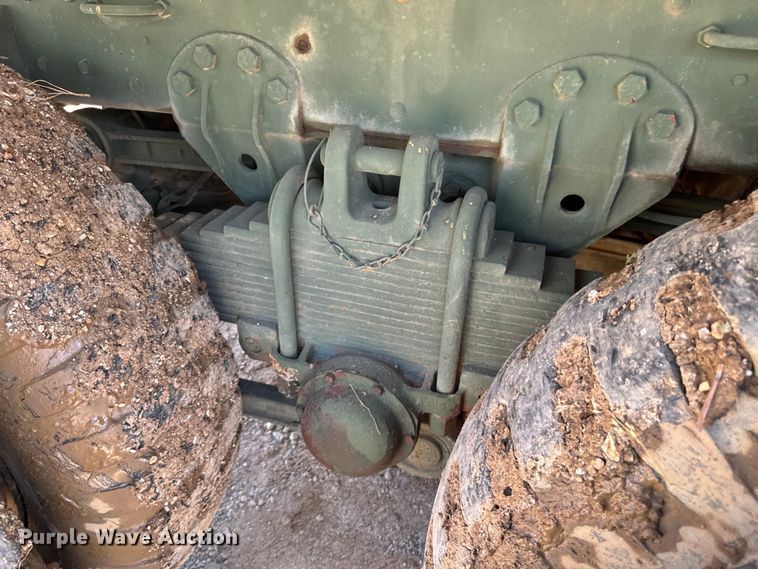 image for item DX0920 1994 AM General M817 dump truck