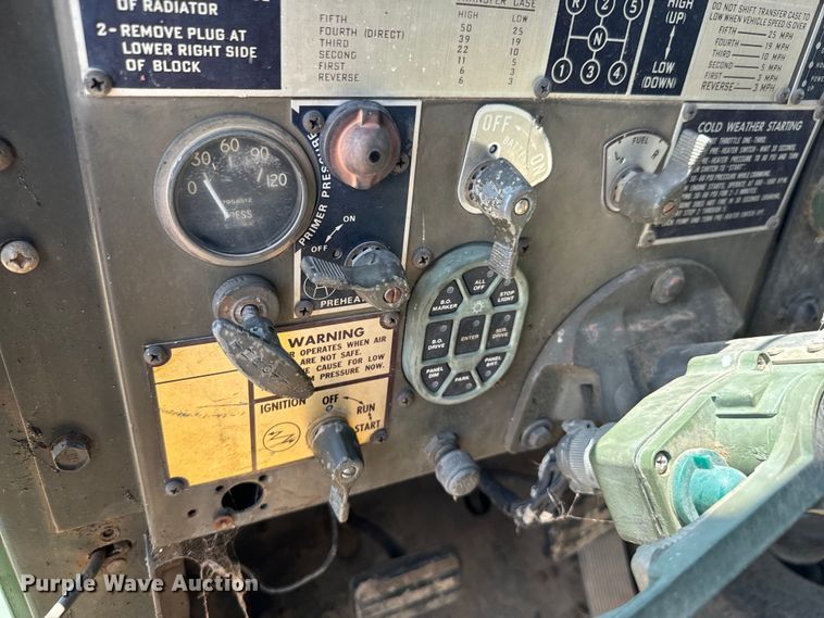 image for item DX0920 1994 AM General M817 dump truck