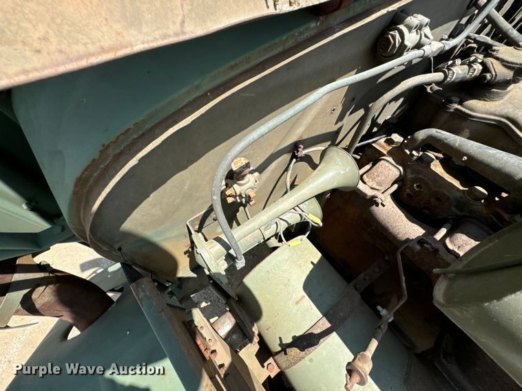 image for item DX0920 1994 AM General M817 dump truck