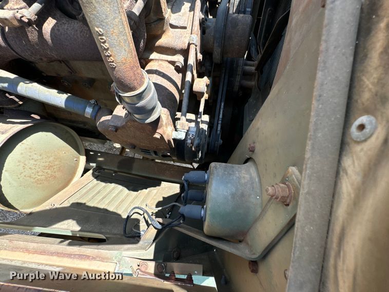 image for item DX0920 1994 AM General M817 dump truck