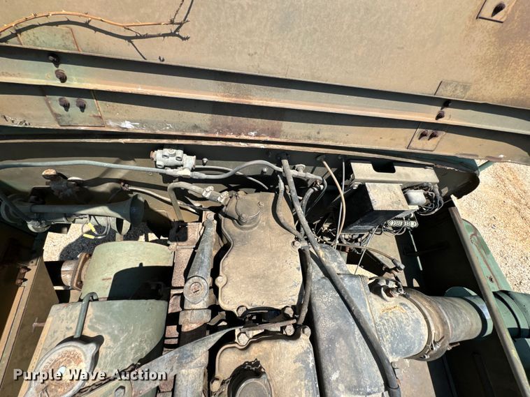 image for item DX0920 1994 AM General M817 dump truck