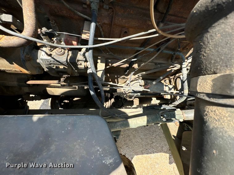 image for item DX0920 1994 AM General M817 dump truck