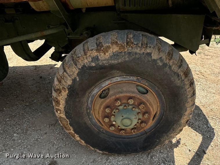 image for item DX0920 1994 AM General M817 dump truck