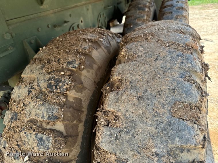 image for item DX0920 1994 AM General M817 dump truck