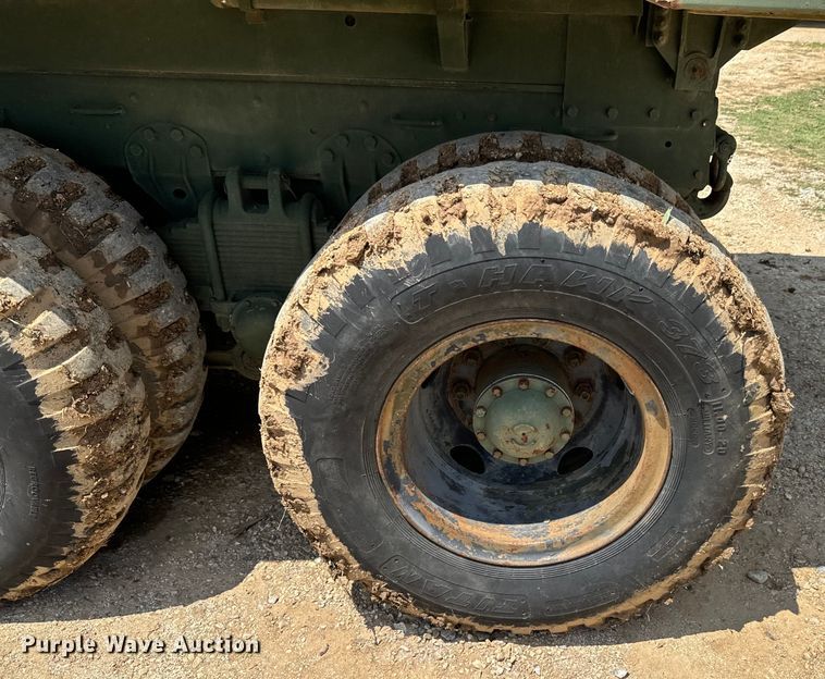 image for item DX0920 1994 AM General M817 dump truck