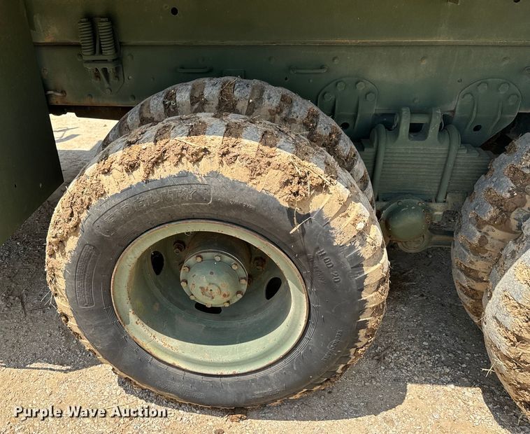 image for item DX0920 1994 AM General M817 dump truck