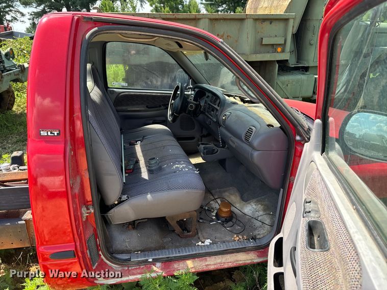 image for item DX0921 1998 Dodge Ram 1500 pickup truck cab and chassis