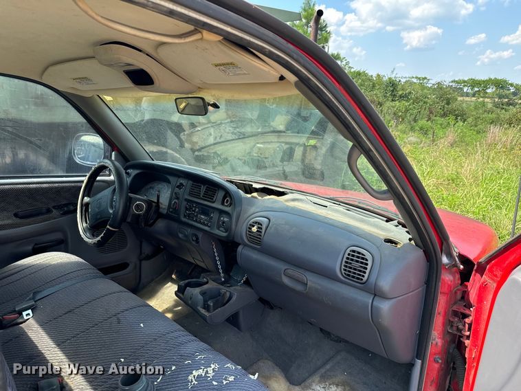 image for item DX0921 1998 Dodge Ram 1500 pickup truck cab and chassis