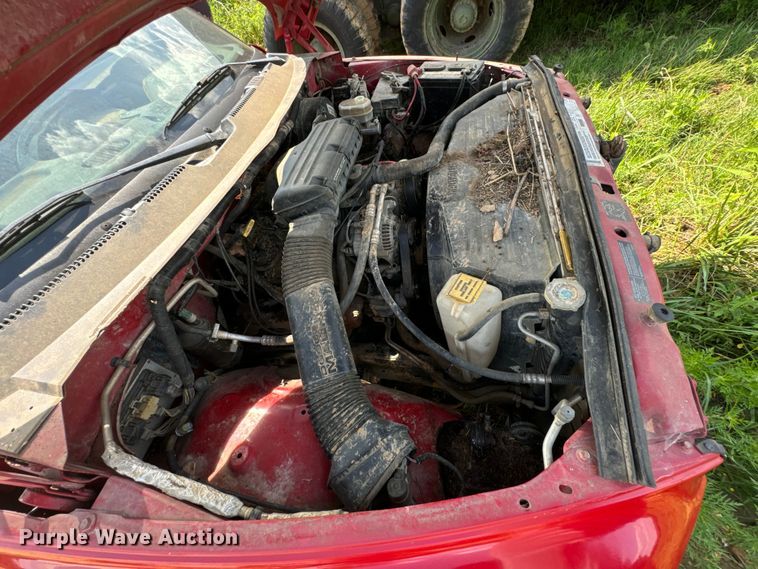 image for item DX0921 1998 Dodge Ram 1500 pickup truck cab and chassis