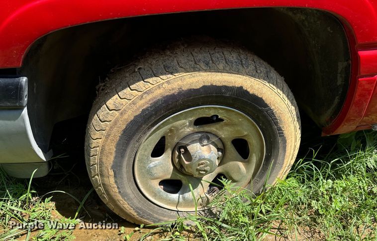 image for item DX0921 1998 Dodge Ram 1500 pickup truck cab and chassis