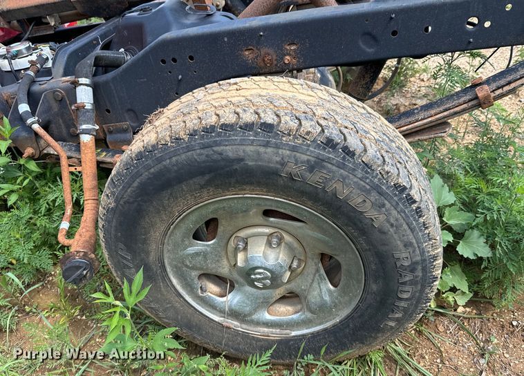 image for item DX0921 1998 Dodge Ram 1500 pickup truck cab and chassis