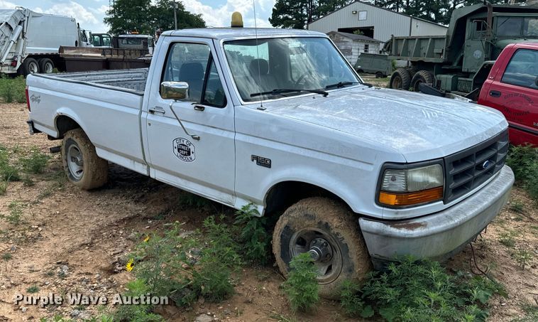 image for item DX0922 1995 Ford F150 pickup truck