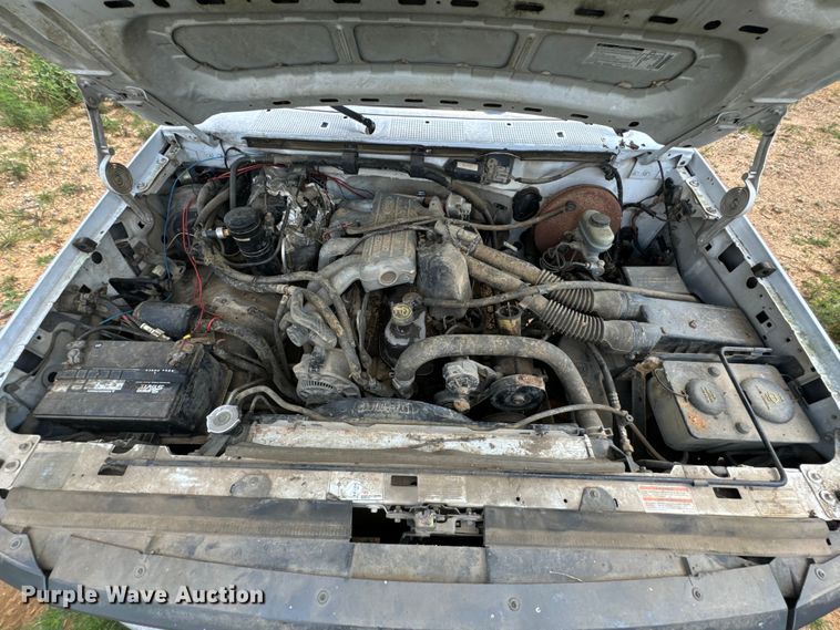 image for item DX0922 1995 Ford F150 pickup truck