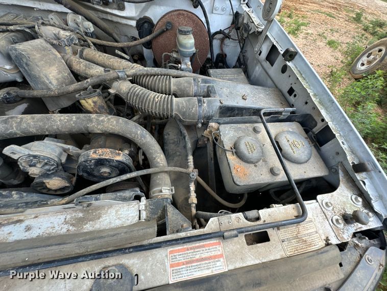 image for item DX0922 1995 Ford F150 pickup truck