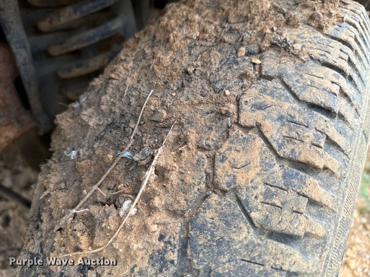 image for item DX0922 1995 Ford F150 pickup truck