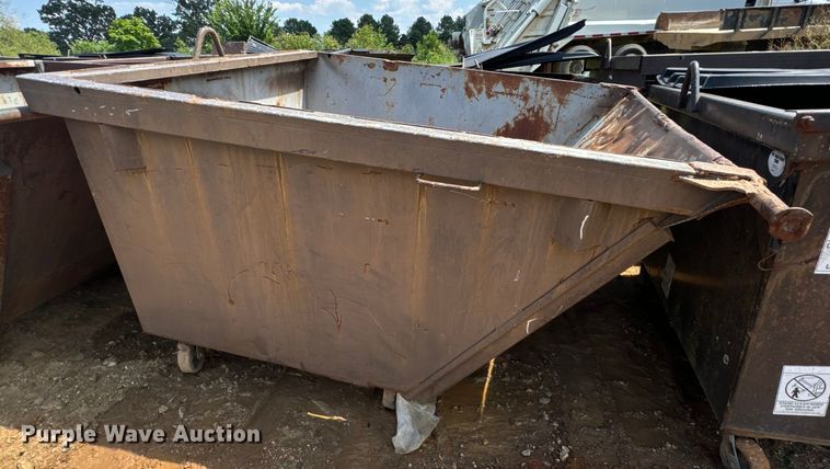image for item DX0928 (10) dumpsters
