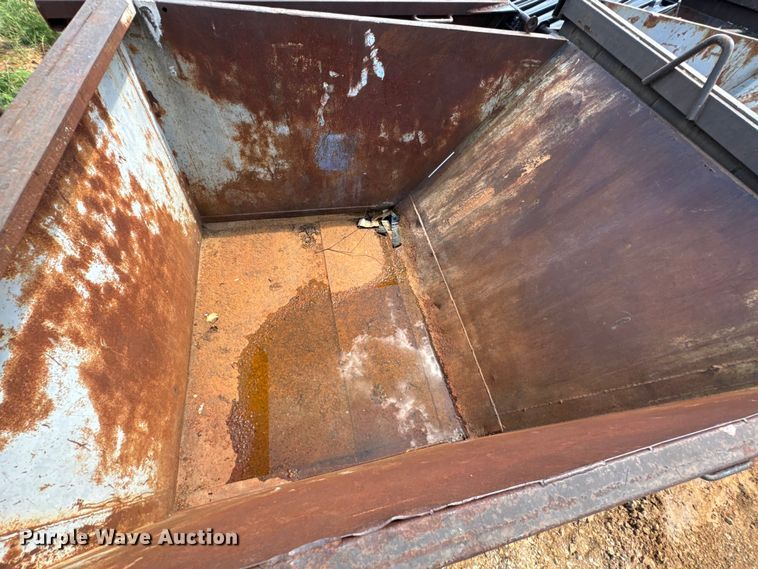 image for item DX0928 (10) dumpsters