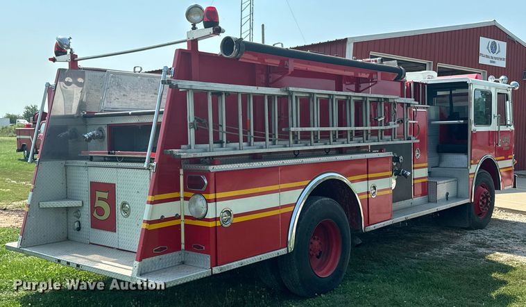 image for item DX0946 1988 Pierce Arrow pumper fire truck
