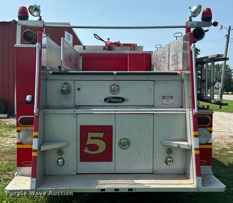image for item DX0946 1988 Pierce Arrow pumper fire truck