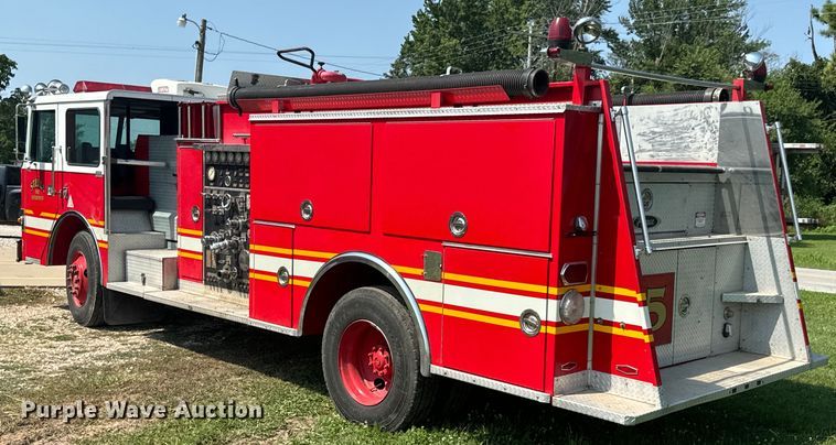 image for item DX0946 1988 Pierce Arrow pumper fire truck