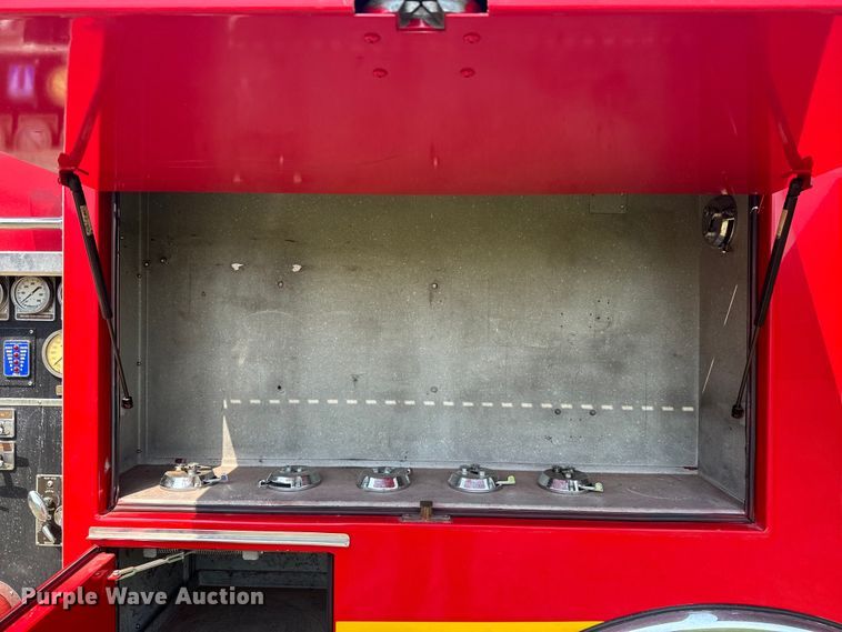 image for item DX0946 1988 Pierce Arrow pumper fire truck