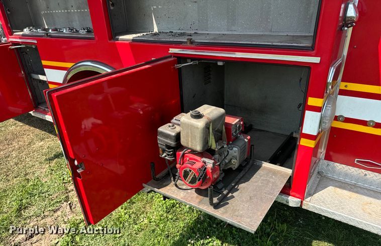 image for item DX0946 1988 Pierce Arrow pumper fire truck