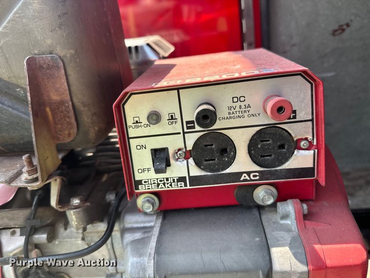 image for item DX0946 1988 Pierce Arrow pumper fire truck