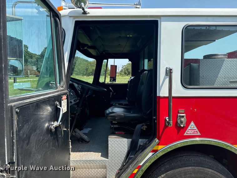 image for item DX0946 1988 Pierce Arrow pumper fire truck