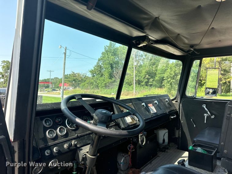 image for item DX0946 1988 Pierce Arrow pumper fire truck