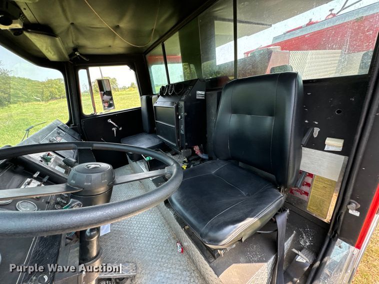 image for item DX0946 1988 Pierce Arrow pumper fire truck