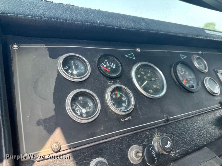 image for item DX0946 1988 Pierce Arrow pumper fire truck